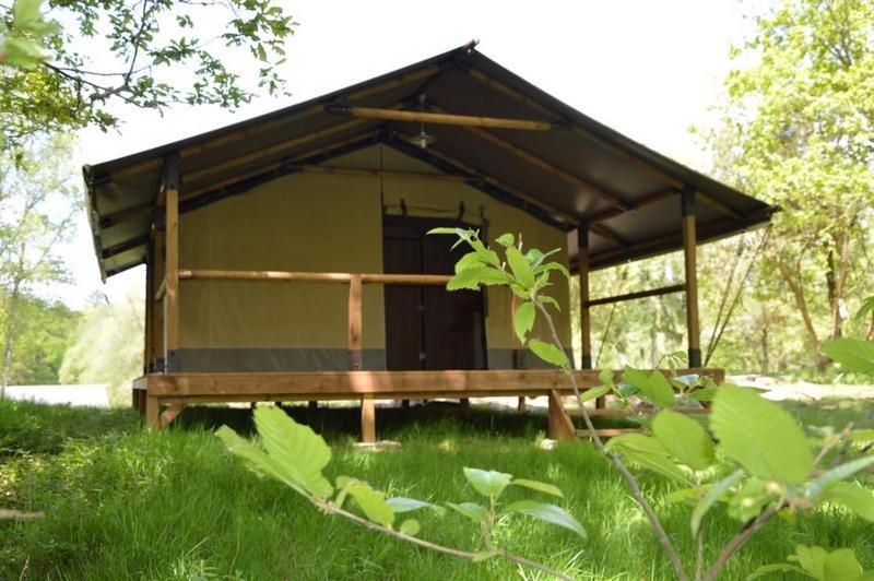 Hotel Domaine des Etangs de Taysse à Espagnac Extérieur photo